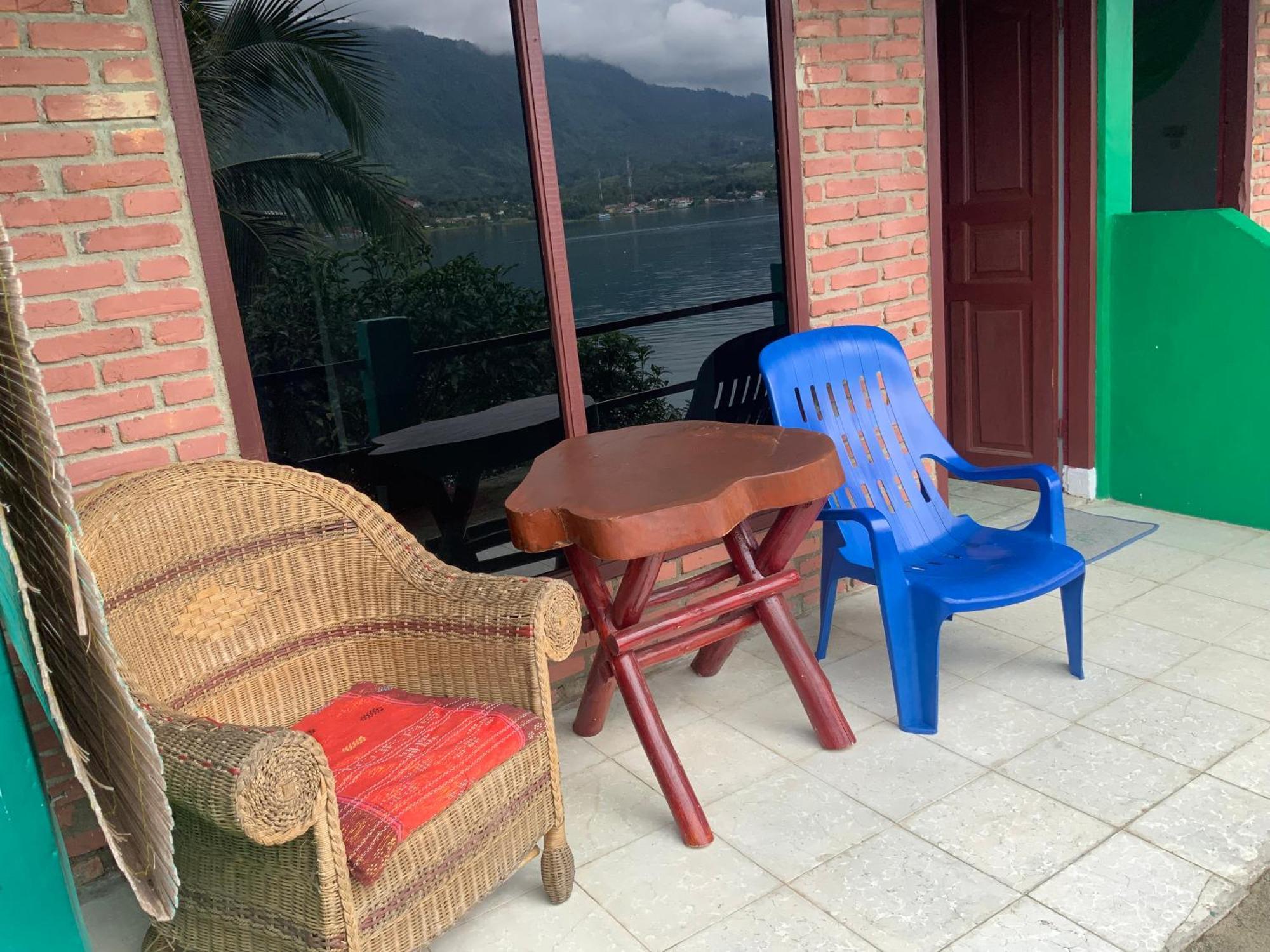 Mario Lakeside Apartments Tuktuk Eksteriør billede